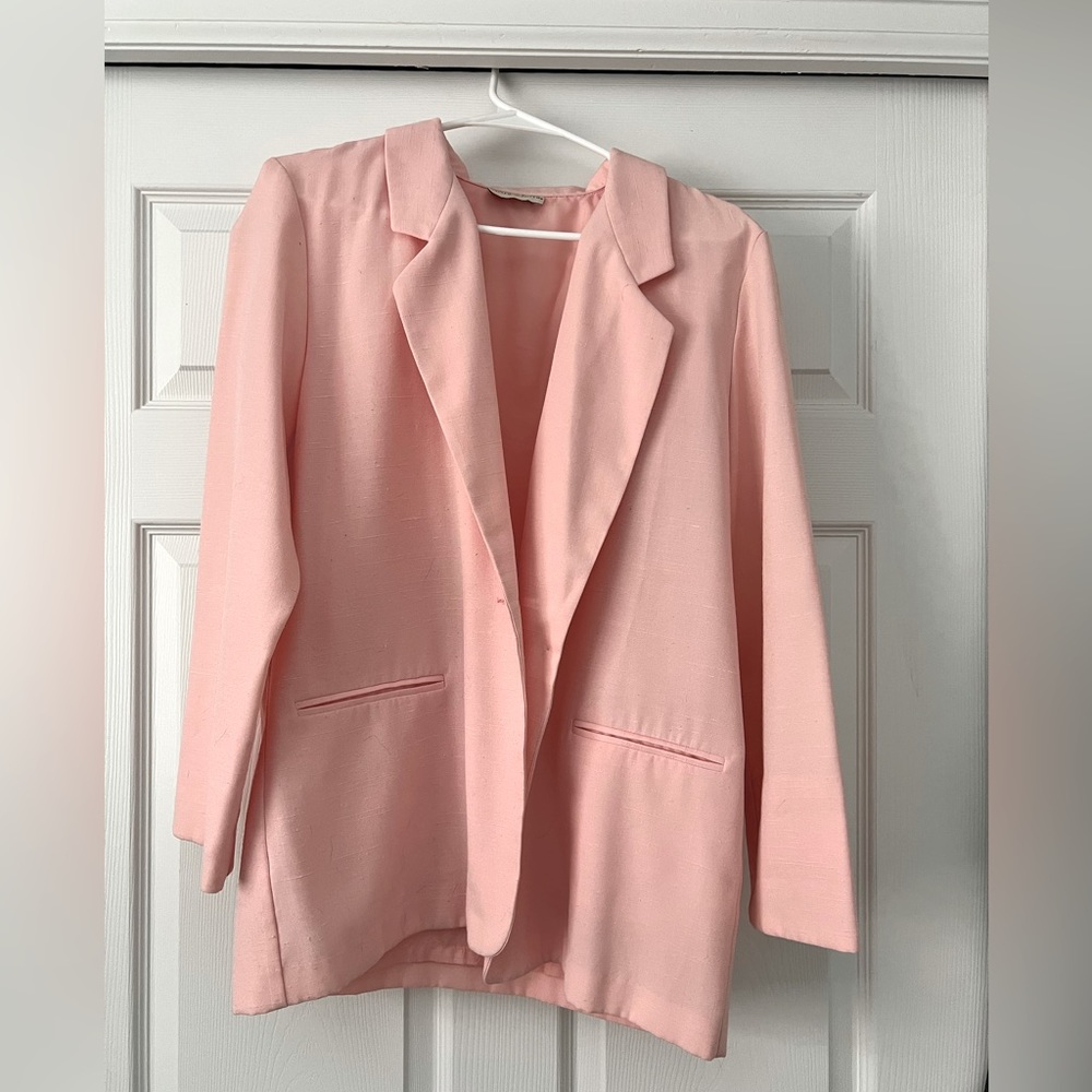 Women’s Baby Pink Jaclyn Smith Oversized Blazer, size Large
